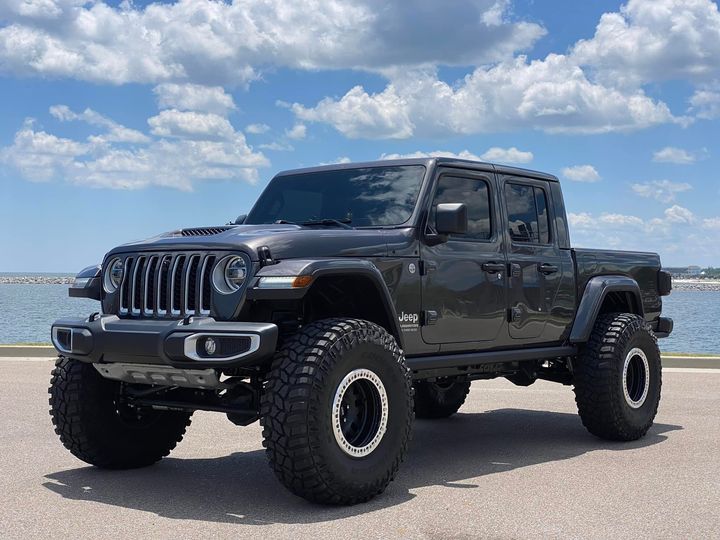 Rusty's JT Gladiator 4